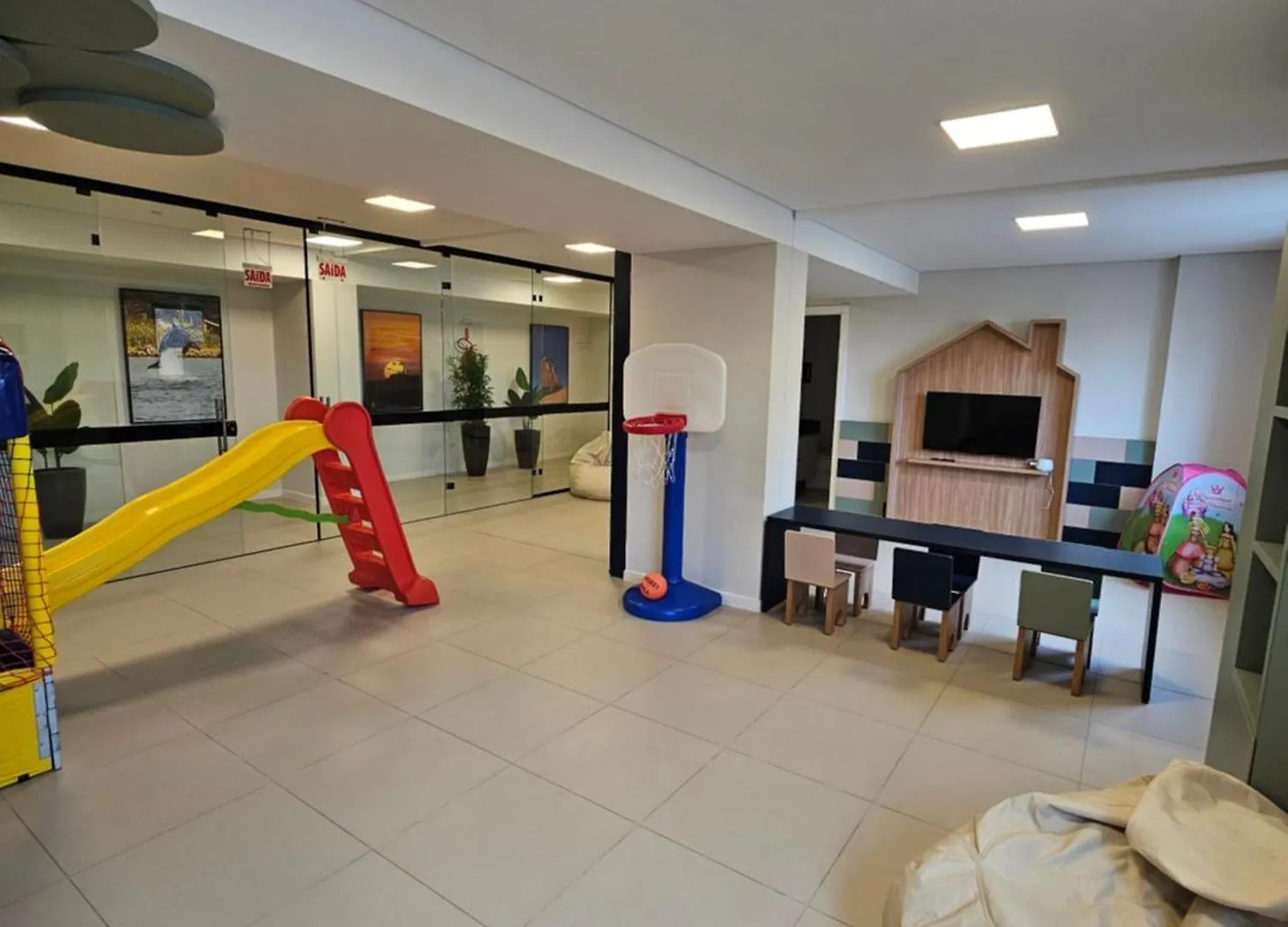 לגונה Luxor Residence דירה